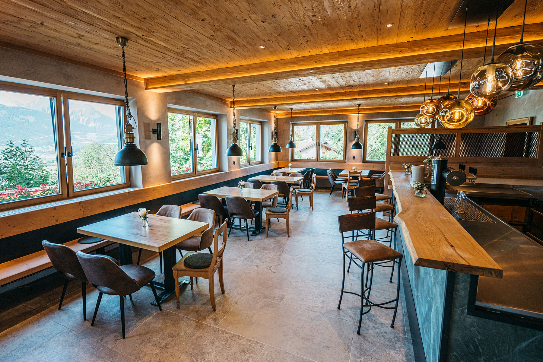 Gasthof Panorama der Treffpunkt direkt an der Talstation Wettersteinbahn